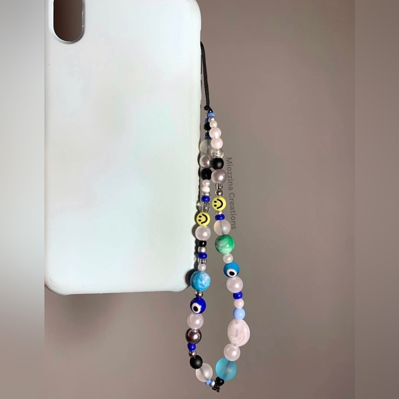 5/$20 ENTIRE SHOP CLEARANCE Beaded smiley handmade phone charm/phone straps 🧿🩵🪬 - Picture 3 of 4